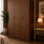 Spacious 3 Door Wardrobe with 3 Drawers - Elegant 3 Door Wardrobe with 3 Drawers